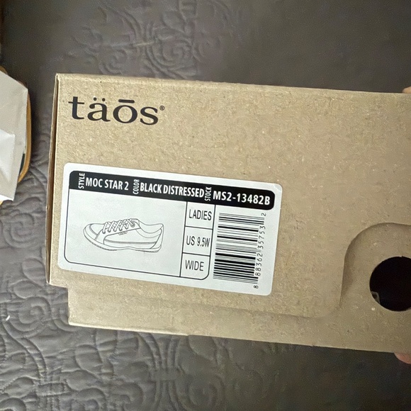 Women’s Taos shoes 9.5W - Picture 3 of 4